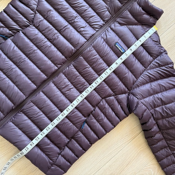 NWT Patagonia Down Puffer Jacket Men’s Size XL Obsidian Plum 84675FA23 $349+MSRP - Picture 10 of 10